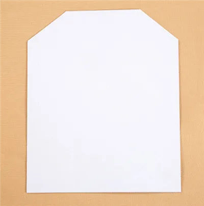 Kleidungsfutterkarton, Trockenreinigungsgeschäft, faltende Kleidung, rechteckiges 250 g abgeschrägtes weißes Kartonpapier, weißer Duplexkarton mit grauer Rückseite